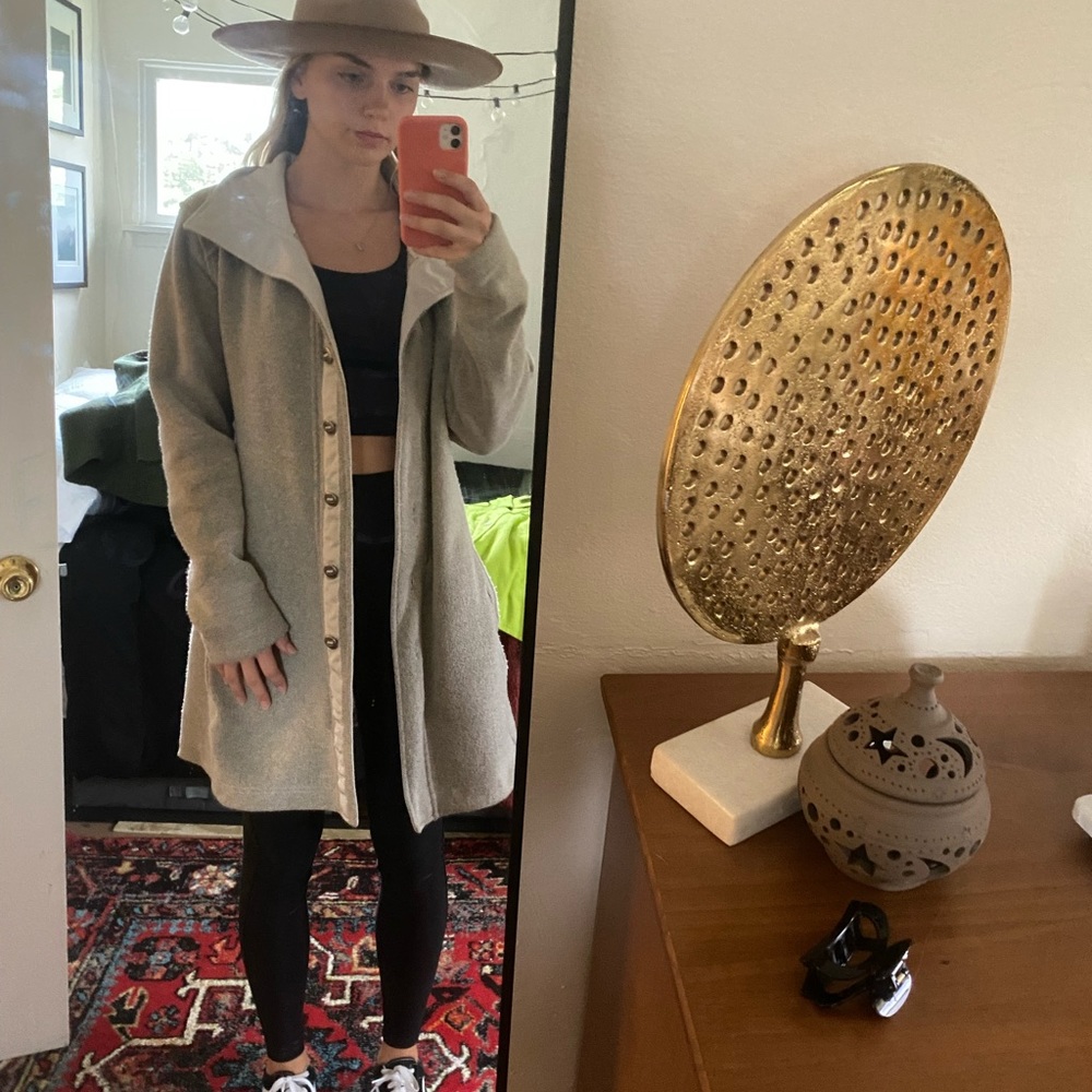 Kuhl long tan speckled coat